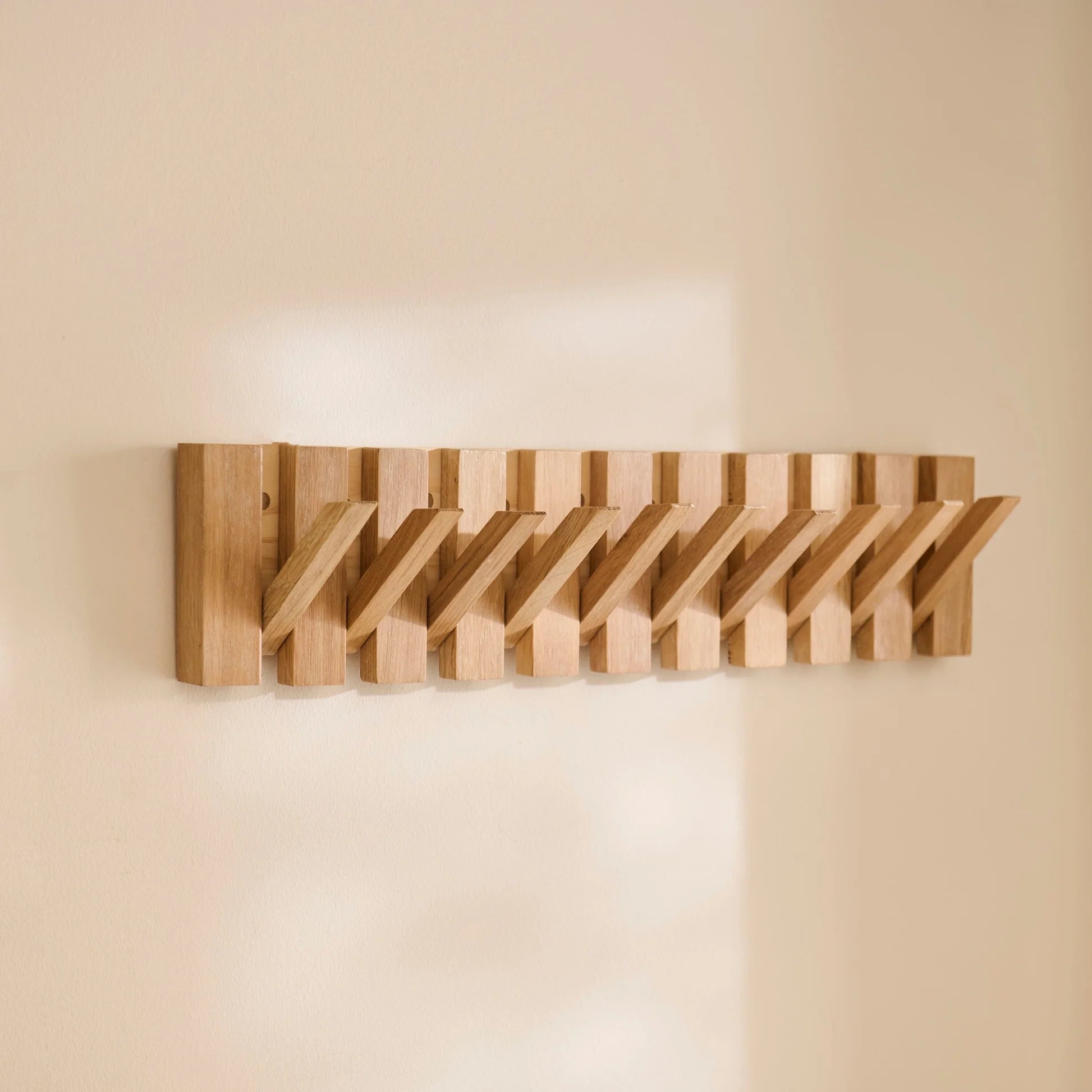 Wooden Coat Rack Wall Mounted Sticks Multi Rack Solid Handmade Natural Wood Artwork with 5 Flip-Down Unique Modern Hooks for Coats Bag Hat Umbrella